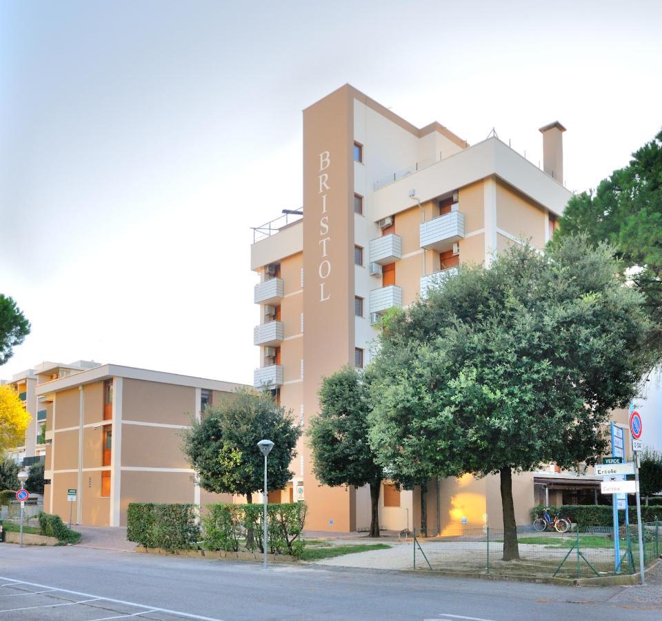 Condominio Bristol Bibione Exterior foto